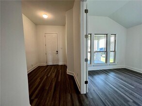 577 Elm Green St in Hutto, TX - Building Photo - Building Photo