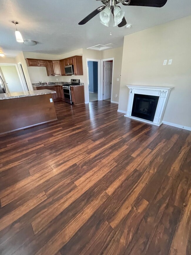 property at 3524 Tuttle Ave