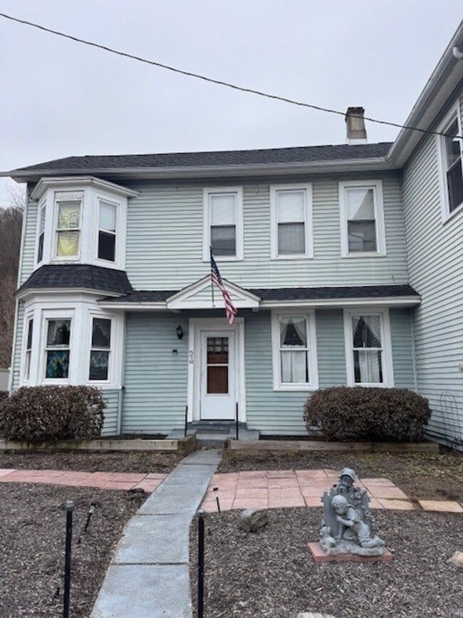 property at 570 Slateford Rd