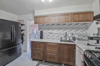 2288 3rd St in East Meadow, NY - Building Photo - Building Photo