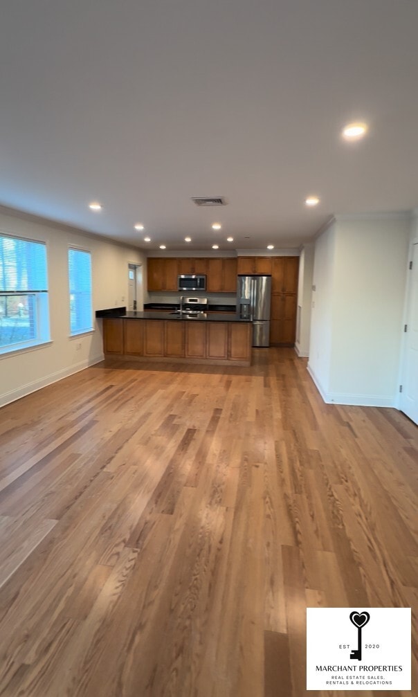 property at 319 Ellery Ct