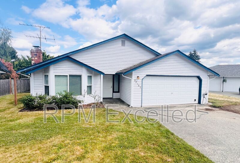 27432 124th Pl SE in Kent, WA - Building Photo