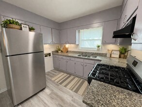 5069 Flint Hill Rd SW in Austell, GA - Building Photo - Building Photo