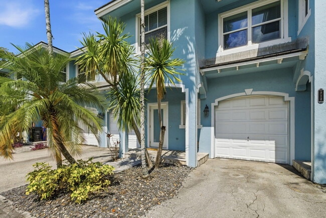 710 SW 4th Ave in Fort Lauderdale, FL - Foto de edificio - Building Photo