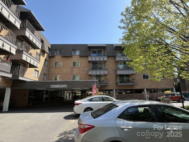 1323 Queens Rd in Charlotte, NC - Building Photo - Building Photo