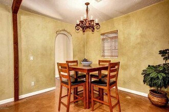 2648 E Drachman St, Unit Main house in Tucson, AZ - Foto de edificio - Building Photo