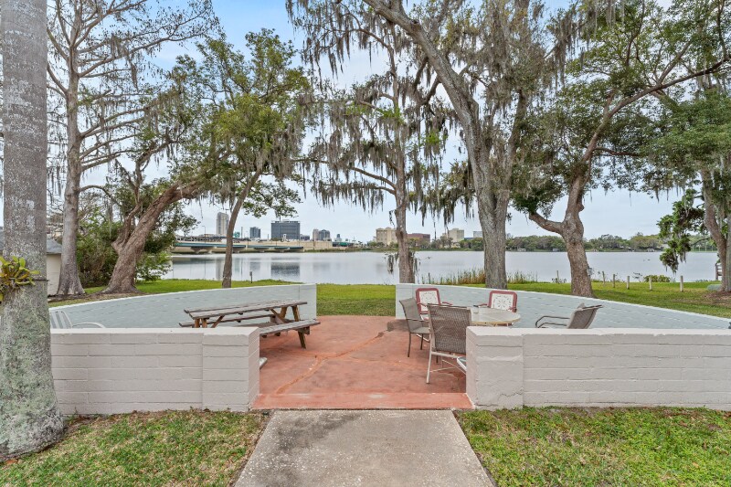 306 Lakeview St in Orlando, FL - Building Photo