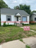 320 Boston Ave in Waterloo, IA - Building Photo