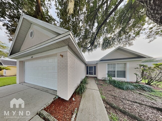 property at 8150 Tom Sawyer Dr