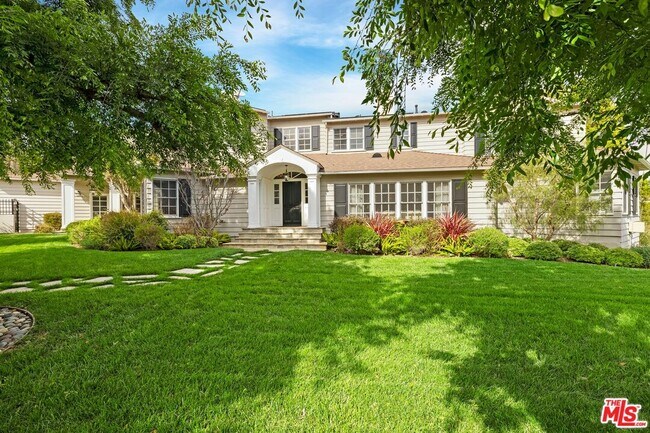 360 S Anita Ave in Los Angeles, CA - Building Photo - Building Photo