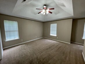 7472 Creekside Dr in Olive Branch, MS - Building Photo - Building Photo