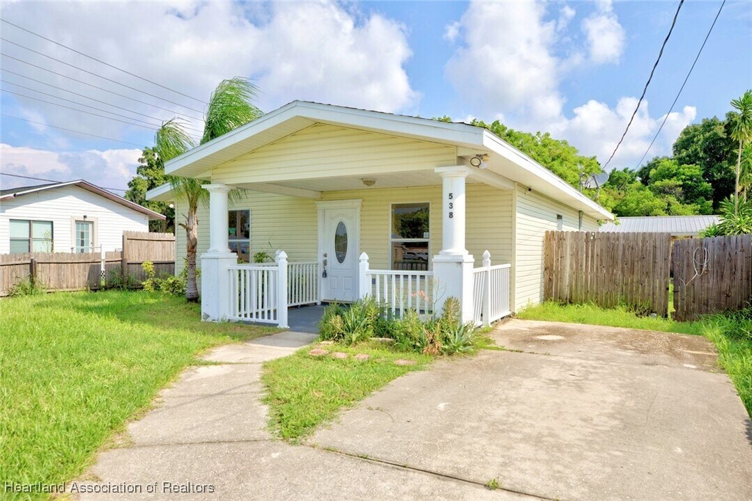 538 Lime St in Sebring, FL - Building Photo