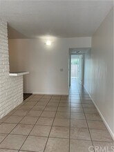 707 E Chuckwalla Rd-Unit -9 in Palm Springs, CA - Foto de edificio - Building Photo