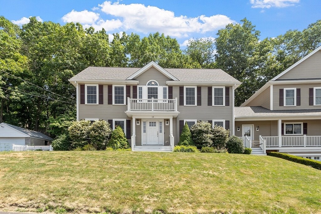 18 Sonrel St in Woburn, MA - Building Photo