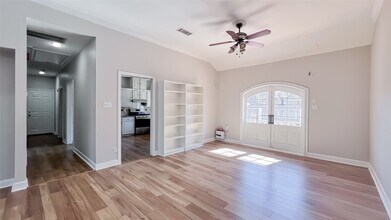 6303 Lugary Dr in Houston, TX - Building Photo - Building Photo