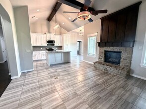 4933 October Dr in Edmond, OK - Building Photo - Building Photo