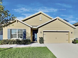 5473 Magdalene Wy in Zephyrhills, FL - Building Photo