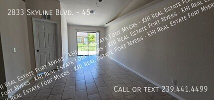2833 Skyline Blvd in Cape Coral, FL - Building Photo - Building Photo