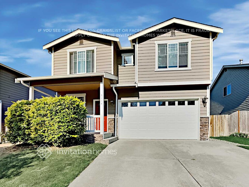 3114 74th Dr NE in Marysville, WA - Foto de edificio