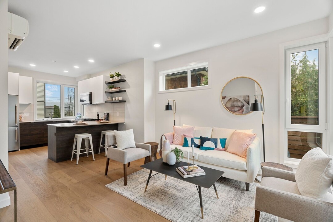 2615 Franklin Ave E in Seattle, WA - Building Photo