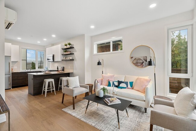 property at 2615 Franklin Ave E