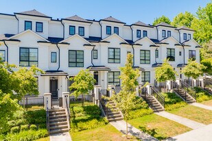 218-228 62nd Av W in Vancouver, BC - Building Photo