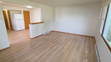 807-809 Sherry St in Neenah, WI - Building Photo - Building Photo