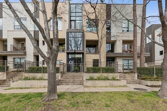 4111 Newton Ave in Dallas, TX - Foto de edificio - Building Photo