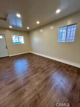 1052 W 109th Pl in Los Angeles, CA - Building Photo - Building Photo