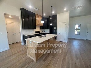 5012 Misty Wood Ln in Mustang, OK - Building Photo - Building Photo