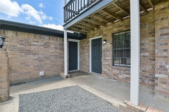 4512 Avenue L in Santa Fe, TX - Foto de edificio - Building Photo