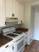 3900 Tunlaw Rd NW, Unit 202 in Washington, DC - Building Photo - Building Photo