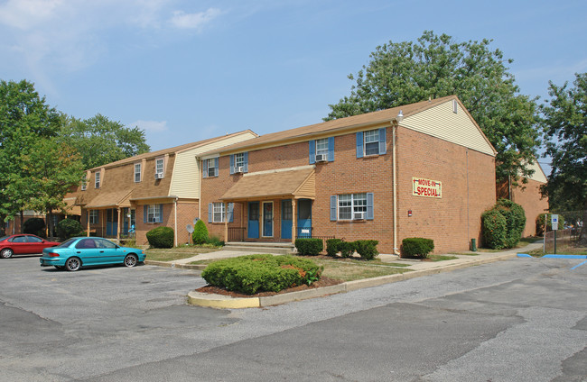 Forestgate Apartments in Magnolia, NJ - Building Photo - Building Photo