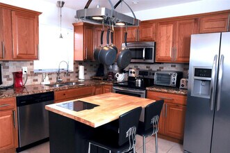 29 NE 3rd St in Dania Beach, FL - Building Photo - Building Photo