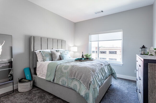 The Borden in Wethersfield, CT - Foto de edificio - Interior Photo