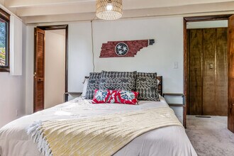 325 Poplar Hill Ln in Bristol, TN - Building Photo - Building Photo