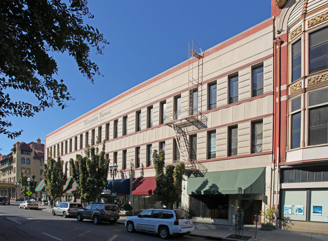 Mansion House in Stockton, CA - Building Photo - Building Photo