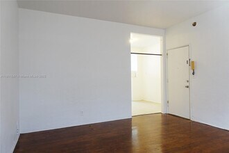 905 16th St in Miami Beach, FL - Building Photo - Building Photo