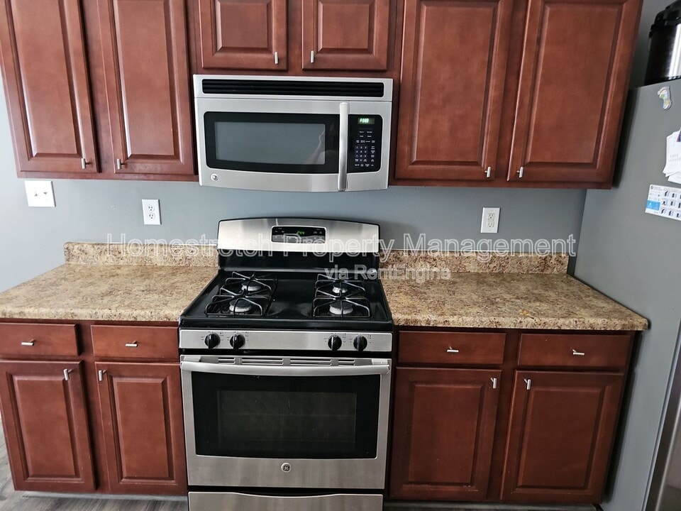 11261 Tea Olive Dr in Bridgeton, MO - Building Photo