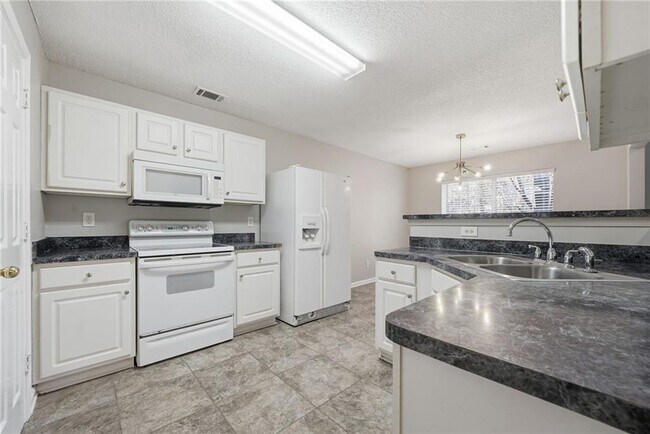 2297 Charleston Pointe SE in Atlanta, GA - Building Photo - Building Photo