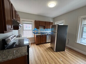 904 Massachusetts Ave in Cambridge, MA - Building Photo - Building Photo