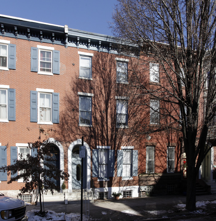 2037 Green St in Philadelphia, PA - Foto de edificio