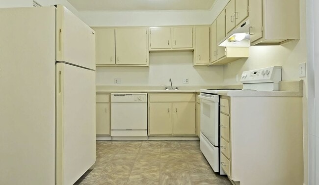 Countryside Villa Apartments in Winston-Salem, NC - Building Photo - Building Photo