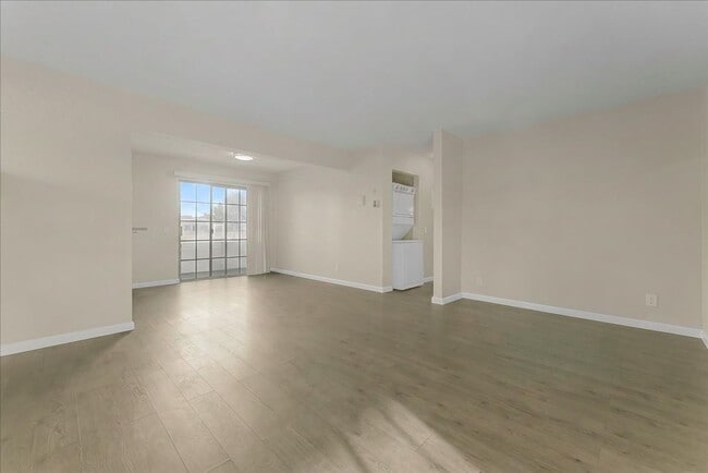 350 Tile Ave