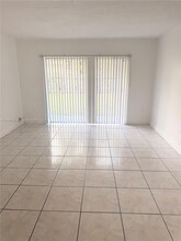 611 NW 177th St in Miami, FL - Building Photo - Building Photo