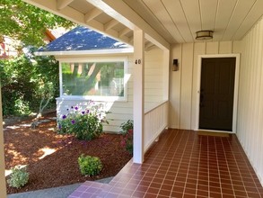 Pristine Duplex in San Rafael, CA in San Rafael, CA - Building Photo - Building Photo