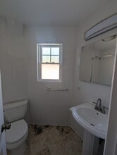 2763 Fish Ave, Unit 3 bd 1.5 bath in Bronx, NY - Building Photo - Building Photo