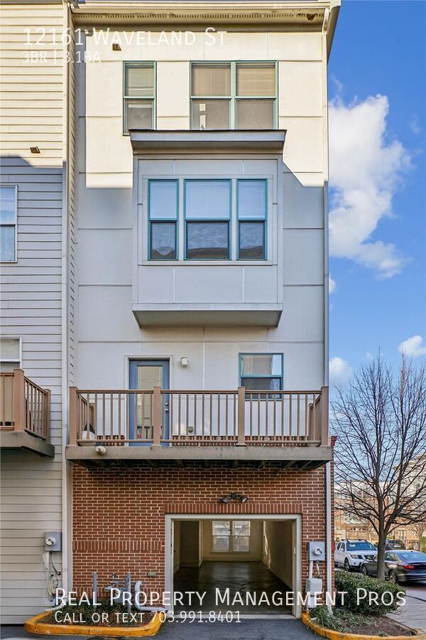 12161 Waveland St in Fairfax, VA - Building Photo - Building Photo