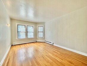 2948 W Nelson St in Chicago, IL - Building Photo - Building Photo