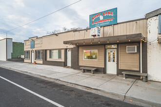 Laundromat in Soap Lake, WA - Building Photo - Building Photo